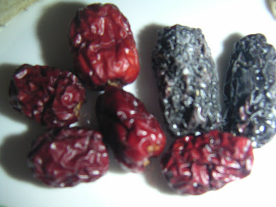 dried dates fruit. black dates fruit. Dried red