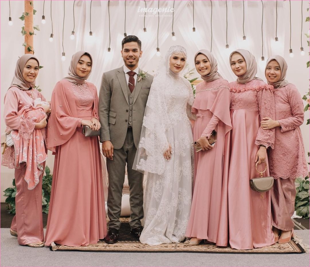 Outfit Baju Bridesmaid Berhijab Ala Selebgram 2018