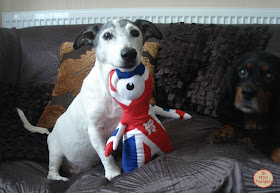 3 Molly The Wally Wrestles Wenlock The London 2012 Olympic Games Mascot.