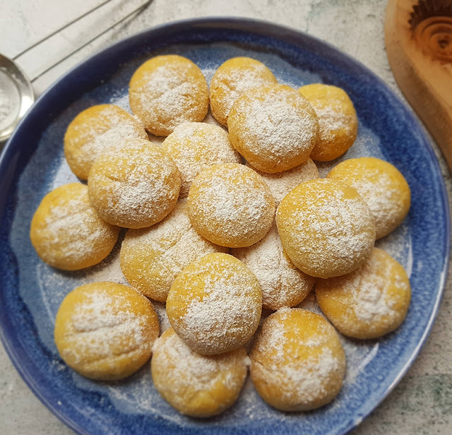 Kahk Egyptian Eid Cookies