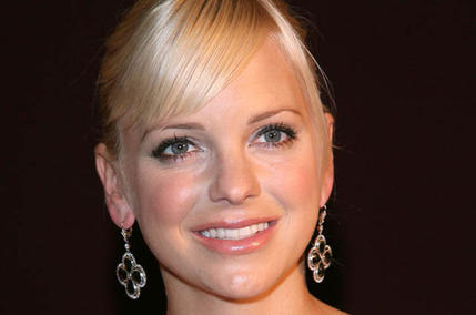 anna faris house bunny. anna faris house bunny