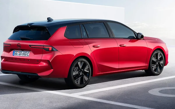 Novo Opel Astra 2023 ganha versão 100% elétrica - fotos e detalhes