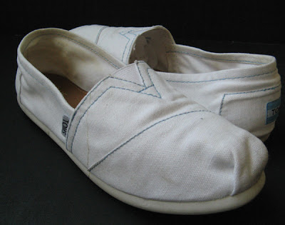 Boat Shoes on Coachshoes  Tom S Shoes White Womens Loafers Size 8 5