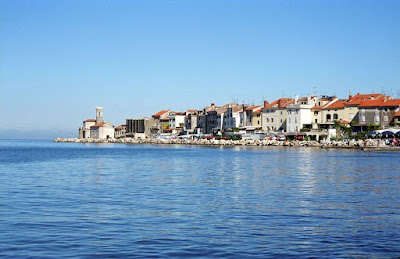 Sonne und Meer genießen am Piran Strand