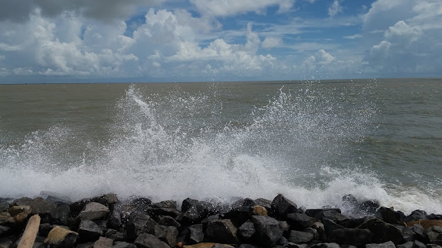 Digha : A Romantic Holiday Beach on the Bay of Bengal 