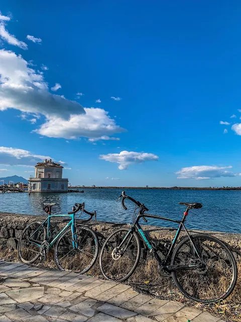 lake fusaro full carbon road bike rental in Naples cycling excursions and tours paths routes things to do 