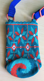 Crochet water bottle carrier