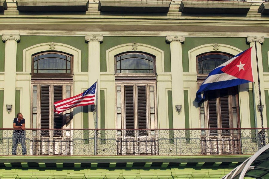 Estados Unidos y Cuba inician histórico encuentro.