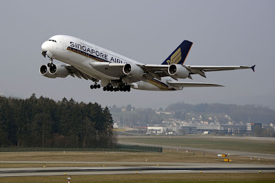 Singapore Airlines Plane Start Begin Lift Up Airbus Airbus 380