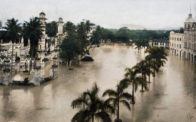 Banjir Kuala Lumpur, pada tahun 1926 - Masjid Jamek dan 'Benteng'.
