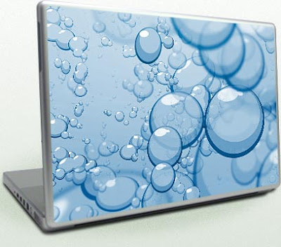 Blue Graffiti bubble on laptop skin