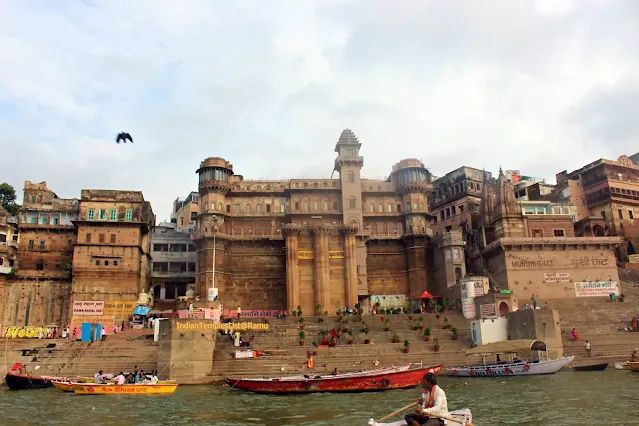 rana-mahal-ghat-in-Varanasi-Kashi Ghats