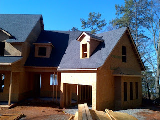 Roof installer in Charlotte, NC