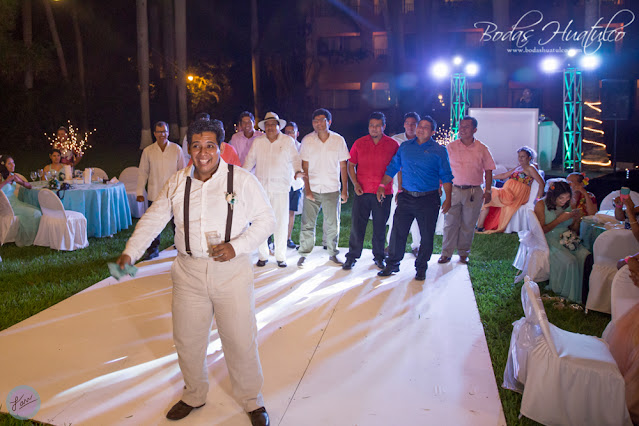 boda en playa, beach wedding, Oaxaca, México, Bodas Huatulco, Wedding Planner