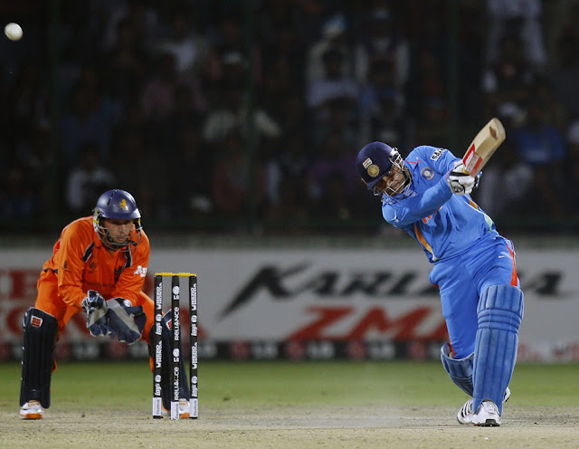 Virendra Sehwag hitting 6