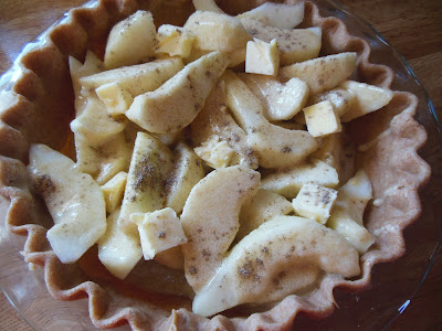 Chunky pear slices make a delicious Pear Creme Pie.