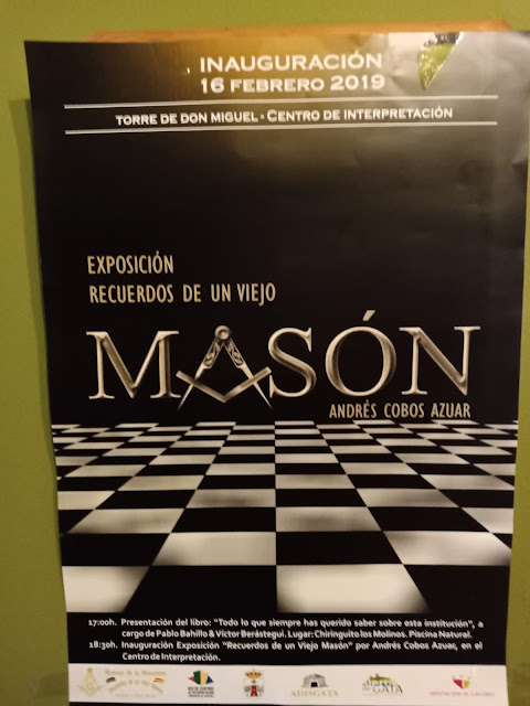 Presentamos por primera vez el libro sobre la masonería | Imágenes