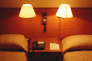 hotel_room.jpg 