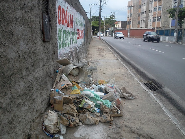 E tome lixo - Tá bonito isso?