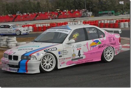Sara-Garcia-BMW-320-ST_640x428
