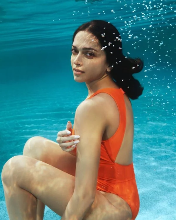 deepika padukone oranege swimsuit underwater