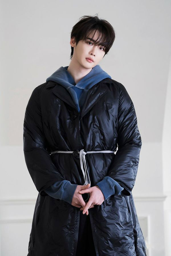 Lee Jong Suk