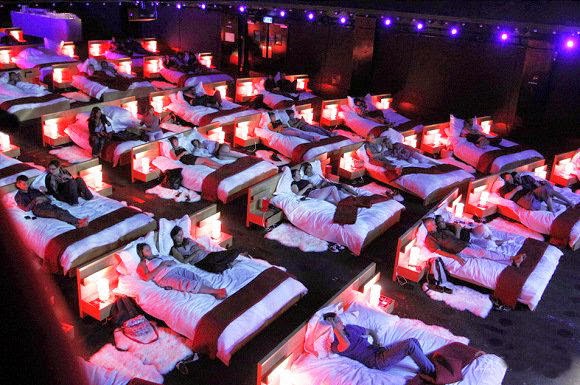 http://funkidos.com/latest-technology/first-cinema-hall-with-beds-in-moscow