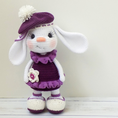 Pretty Bunny Amigurumi in Dress - Free Crochet Pattern