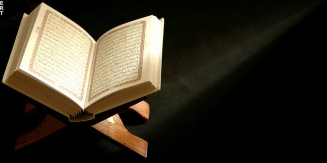 Kisah Kaum Munafik yang Bermain main Simbol Islam menurut 