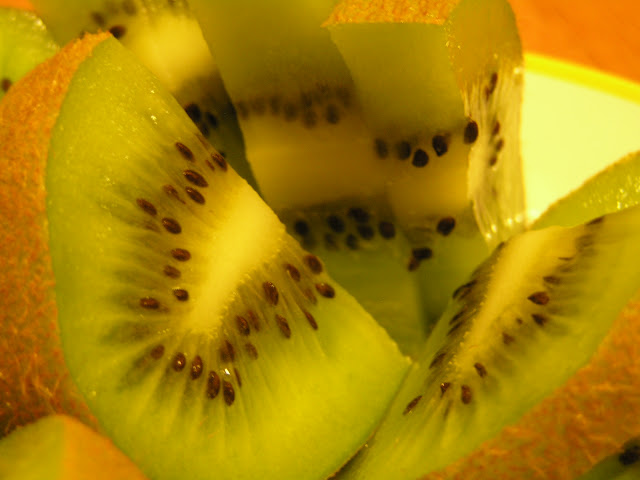 kiwi with the peel