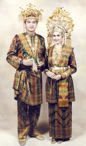 Nanggroe Aceh Darussalam Clothes Folklore Ulee  Balang  