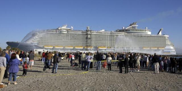 cruise ship 03 World’s Biggest Cruise Ship Ever