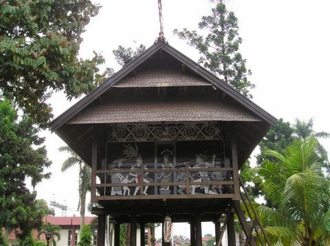 Gambar Dan Nama Rumah Adat Dari 33 Provinsi di Indonesia 