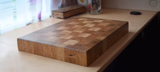 end grain oak cutting board