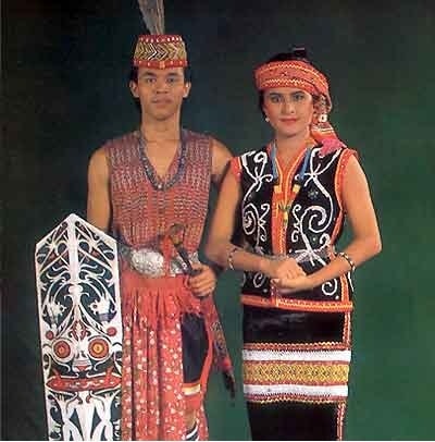 5 Pakaian Adat Tradisional Terunik di Indonesia 