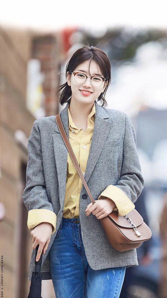 Suzy Bae Pictures For November 25, 2017