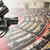 Πιπιλή: πρόταση για την απαγόρευση της οπλοφορίας των βουλευτών μέσα στη βουλή