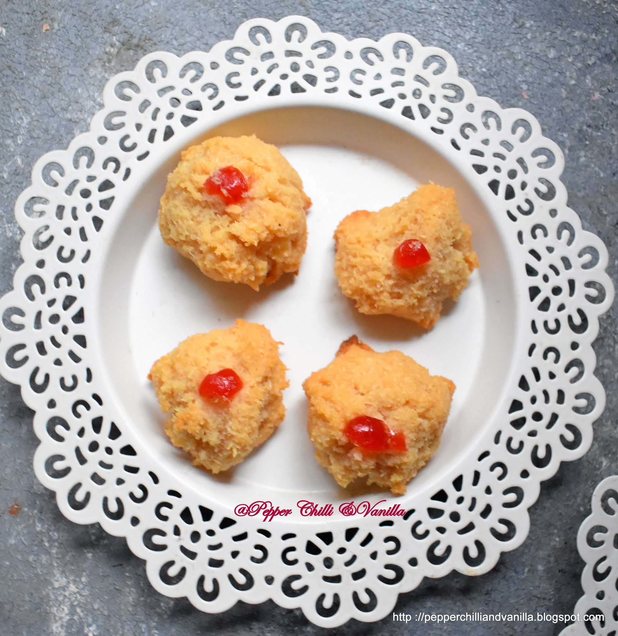 2 ingredients coconut macaroon