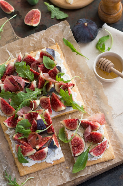 Tarte salée aux figues, pâte sablée au parmesan