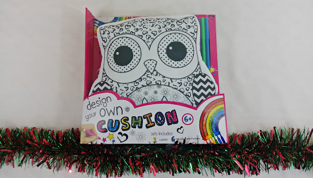 Design Your Own Cushion game, with an owl design. 