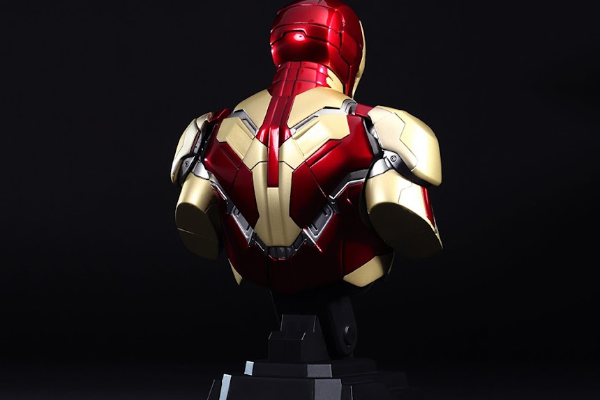 iron man 3 movie 2013 wallpaper mark xlii iron man 3 movie 2013 