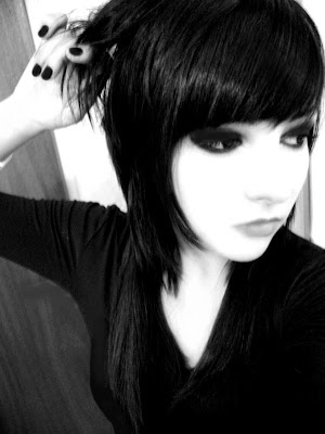 2010 emo girl hairstyle
