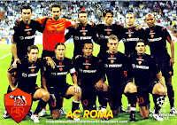 A. S. ROMA - Roma, Italia - Temporada 2004-05 - Dellas, Pelizzoli, Candela, Panucci, Cufré y Dacourt; Cassano, Totti, Mancini, De Rossi y Perrotta - REAL MADRID 4 (Raúl 2, Figo y Roberto Carlos), A. S. ROMA 2 (De Rossi y Cassano) - 28/09/2004 - UEFA Champions League, fase de grupos - Madrid, estadio Santiago Bernabeu - El Madrid remontó un 0-2 en contra