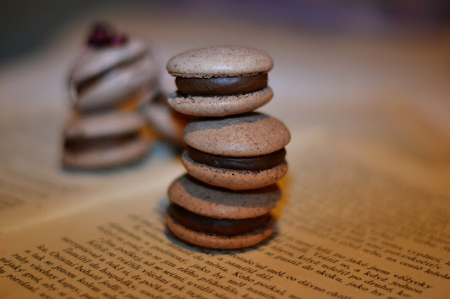 Chocolate macrons recipe