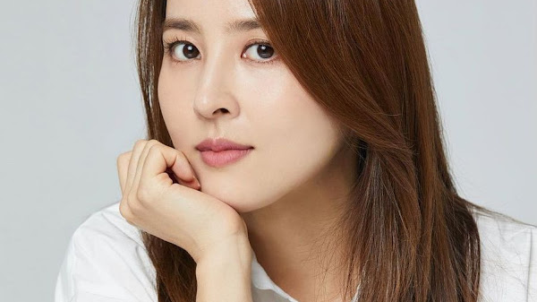 √ Biodata Han Hye Jin, Agama, Drama Dan Profil Lengkap