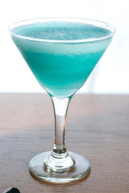 blue hawaiian cocktail, light rum, blue curacao, pineapple juice, cream of coconut