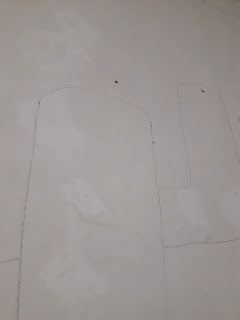menggambar pola di dinding