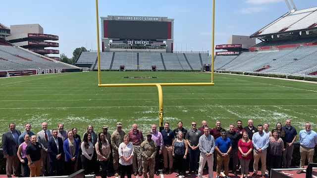 The Bone Stress Injury symposium attracted a diverse audience of more than 130 attendees, both in-person and virtually, to address the critical issue of stress fractures among military personnel. (Photo courtesy of MIRROR)