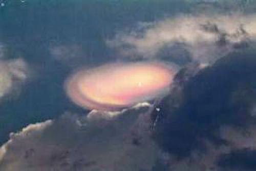 Uk Releases Massive 8 500 Page File Of Declassified Ufo Docu Ments To The Public