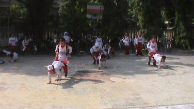 Cara Melakukan Permainan Gerobak Dorong